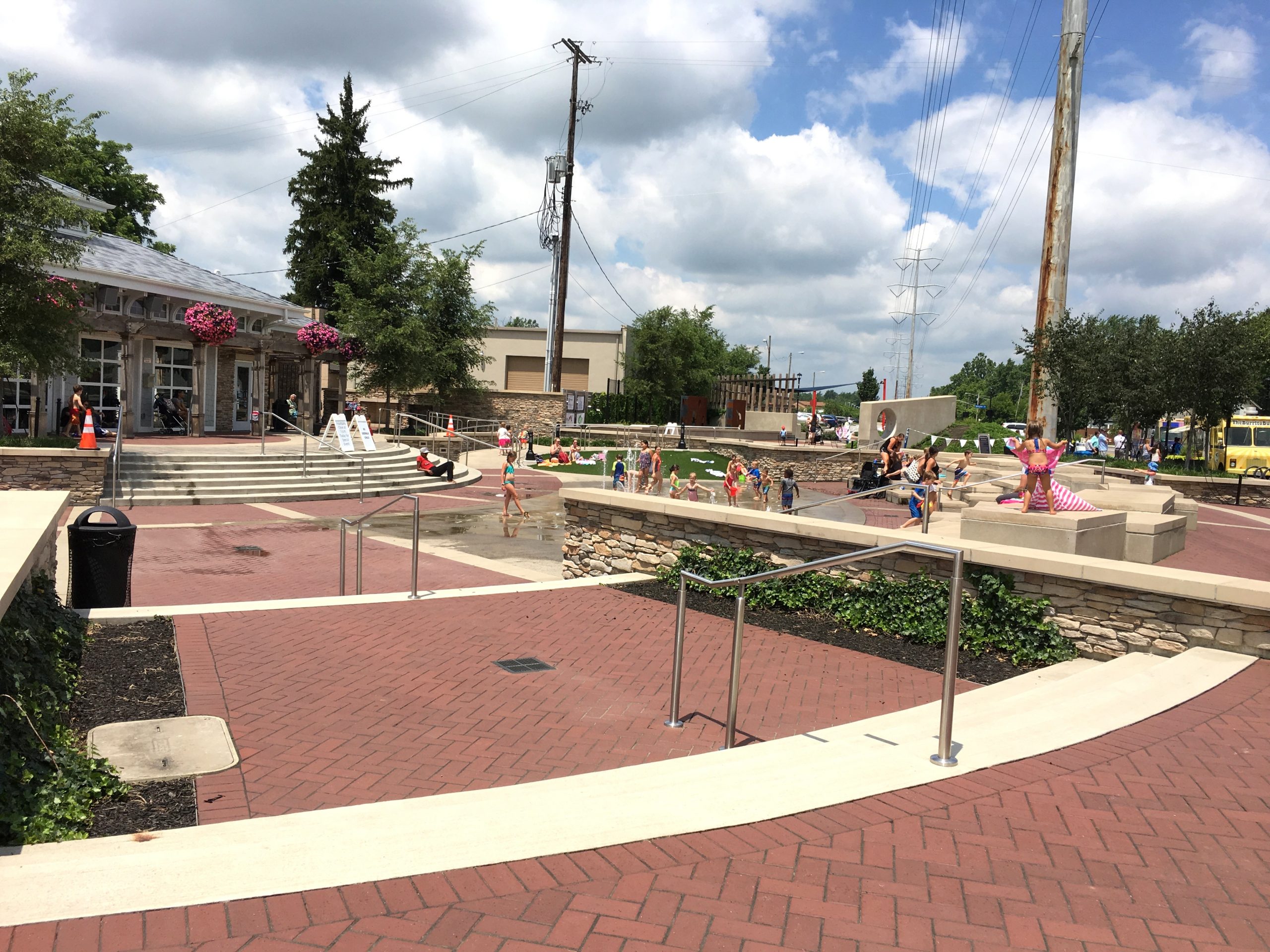 hilliard-station-park-splash-pad-columbus-on-the-cheap